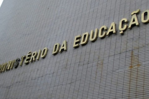 MEC nega abertura de 9 novos cursos; decisão impacta formação de médicos no país