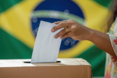 Brasil registra recorde de profissionais de saúde eleitos no 1° turno